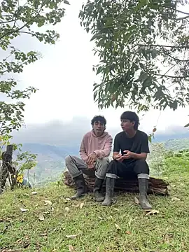 sky-wolves online show from October 3, 2025, 4:37 pm