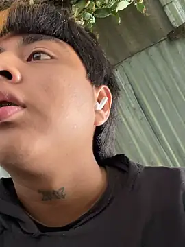 sky-wolves online show from November 23, 2025, 5:02 pm