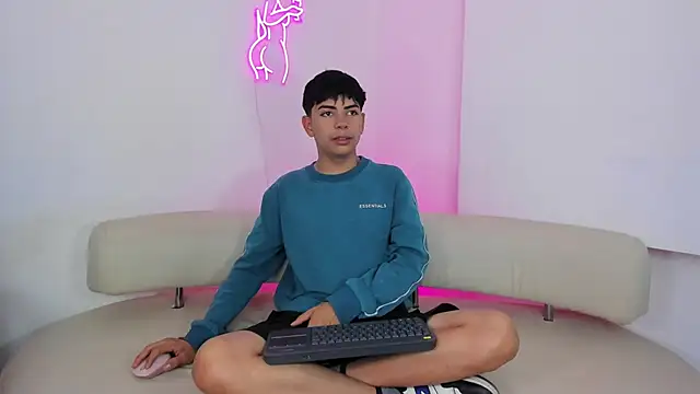 Peter chase online show from October 4, 2025, 6:50 pm