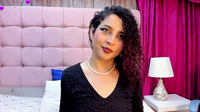 Kayla Moon  online show from February 13, 2026, 11:50 am