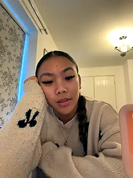 MissCherryyxox online show from September 24, 2025, 5:27 pm