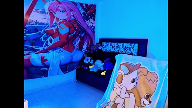 dulcinina online show from November 11, 2025, 11:43 am