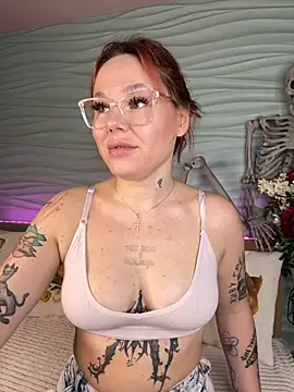 EvaNude- online show from October 13, 2025, 10:10 pm