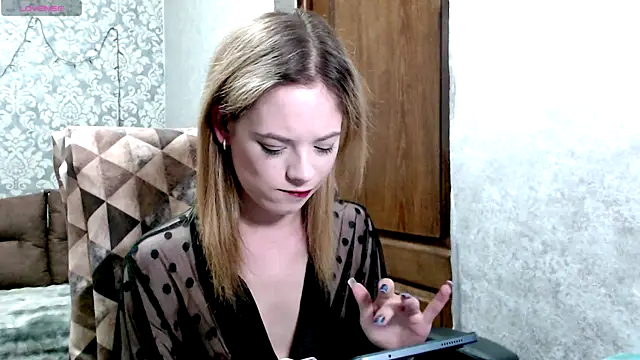 Snapshot of Kate__Loves chatting on July 18, 2026, 7:28 pm Kate Loves online show from July 18, 2026, 7:28 pm