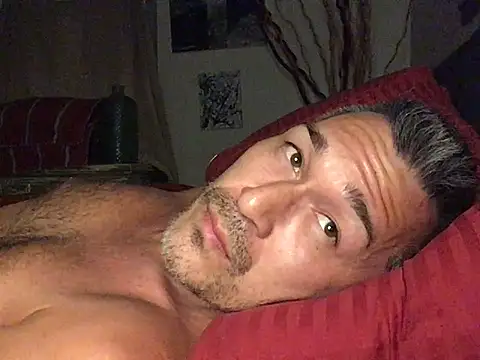 countryboi2002 online show from October 30, 2025, 3:52 am