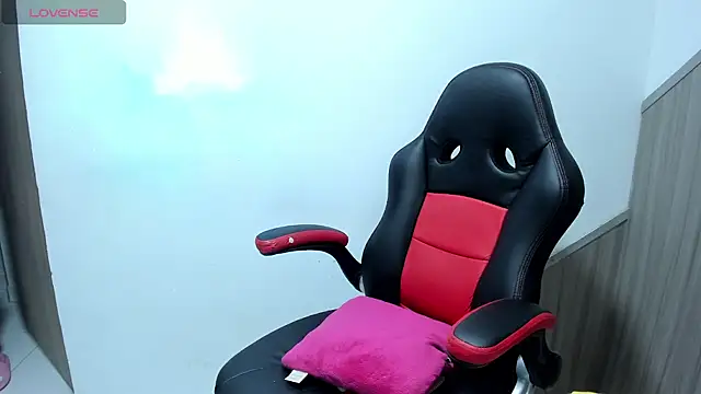 Isa klein online show from February 23, 2026, 5:27 am