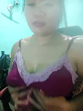 Snapshot of Alyxa_Star chatting on June 10, 2026, 1:10 pm Alyxa Star online show from June 10, 2026, 1:10 pm