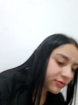 Amy Ferreira online show from September 24, 2025, 6:33 pm