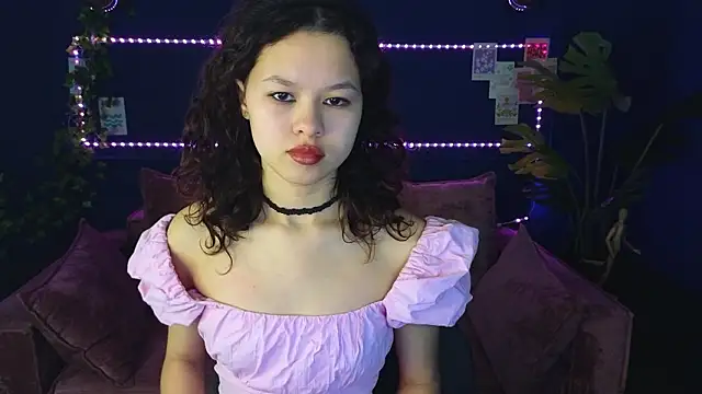 moco choco online show from February 6, 2026, 1:21 am