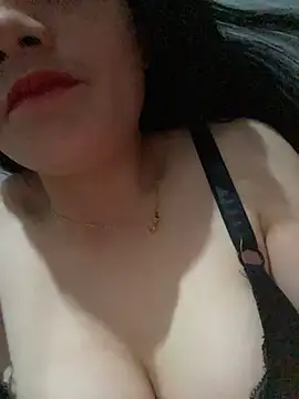 Lucie-pusy online show from November 13, 2025, 10:30 pm