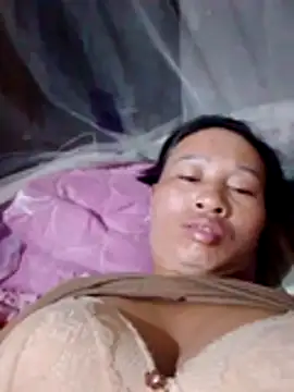 donna-bae online show from February 18, 2026, 8:49 pm