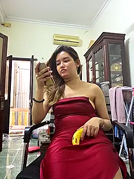 MaiHoang2k online show from October 9, 2025, 5:05 am