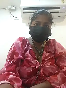 TAMIL AMMUKUTTYY online show from October 21, 2025, 1:12 pm