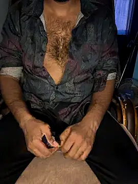 Snapshot of yourhoneyx1 chatting on November 4, 2025, 11:42 am yourhoneyx1 online show from November 4, 2025, 11:42 am