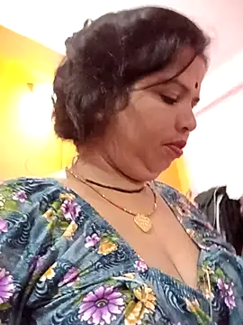 Hott locky online show from October 3, 2025, 11:13 pm