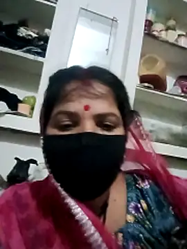 Snapshot of Hott_locky chatting on May 31, 2026, 5:20 pm Hott locky online show from May 31, 2026, 5:20 pm