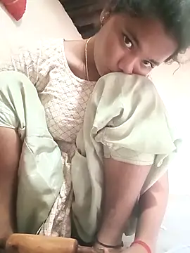 Hot Shredha online show from September 28, 2025, 2:39 am