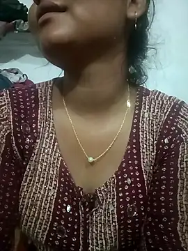 Hot Shredha online show from October 1, 2025, 1:33 am