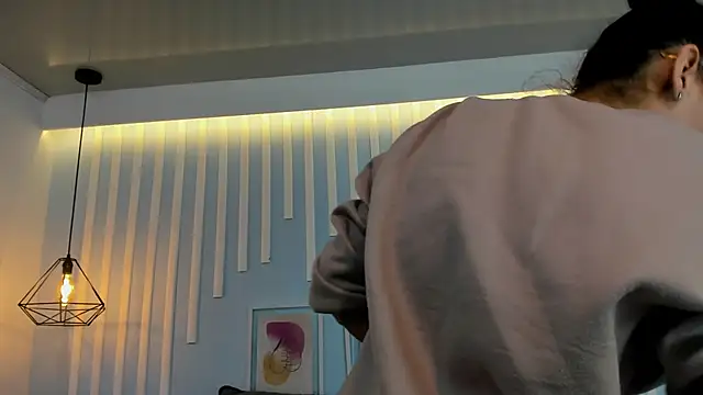 SweetStarr  online show from October 16, 2025, 12:39 pm