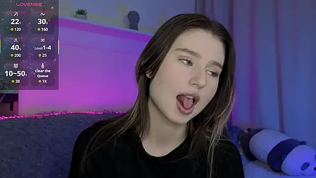  Lua   online show from February 18, 2026, 10:39 pm