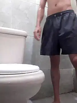 Snapshot of oi_novin2 chatting on September 16, 2025, 3:35 pm oi novin2 online show from September 16, 2025, 3:35 pm