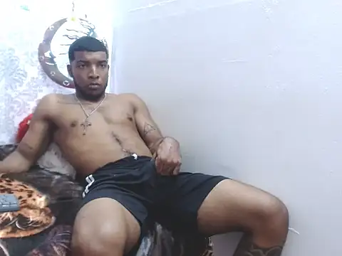 Snapshot of choco_hornyx18 chatting on October 6, 2025, 4:10 am choco hornyx18 online show from October 6, 2025, 4:10 am