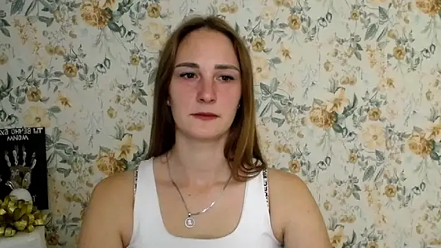 Milana Cutie  online show from September 19, 2025, 7:32 am