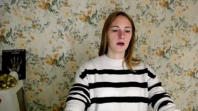 Milana Cutie  online show from October 8, 2025, 5:49 am