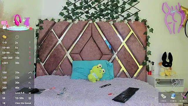 Flufi 740 online show from September 30, 2025, 11:04 am