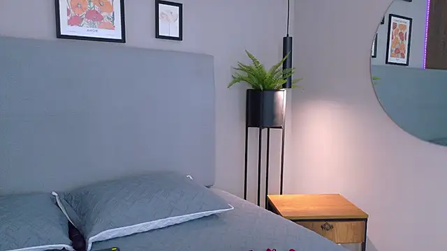 ElectraScot online show from April 11, 2026, 11:58 am