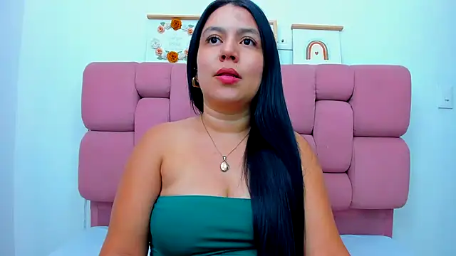 TessaCollinns online show from October 16, 2025, 3:18 am