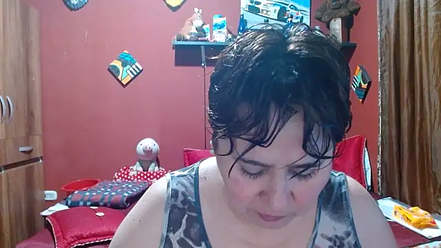 Snapshot of Sasharosee2 chatting on April 25, 2026, 11:57 am Sasharosee2 online show from April 25, 2026, 11:57 am