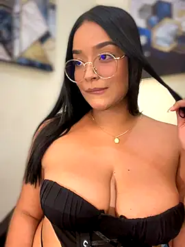 DemiSins online show from September 24, 2025, 7:39 pm