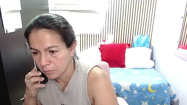 Snapshot of camilavargas_ chatting on June 11, 2026, 8:29 pm camilavargas online show from June 11, 2026, 8:29 pm