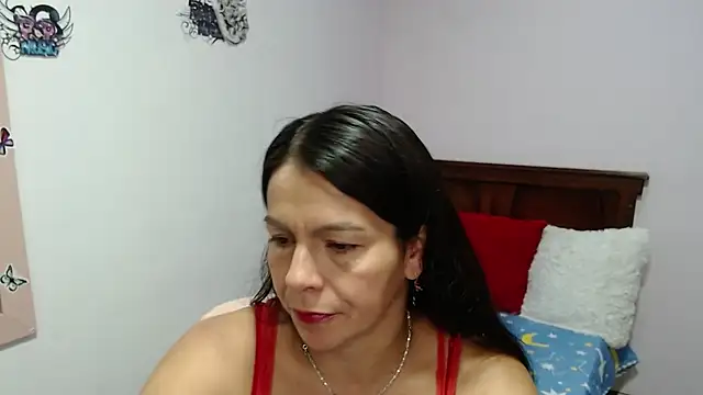 Snapshot of camilavargas_ chatting on June 23, 2026, 7:23 pm camilavargas online show from June 23, 2026, 7:23 pm