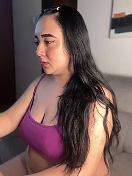 Ssusann Pink online show from September 20, 2025, 2:34 am