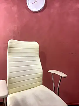 Ssusann Pink online show from October 12, 2025, 1:59 am