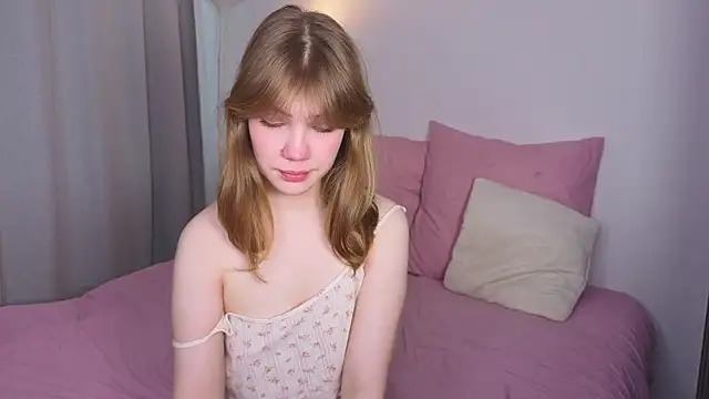 pienaple online show from February 25, 2026, 4:11 am