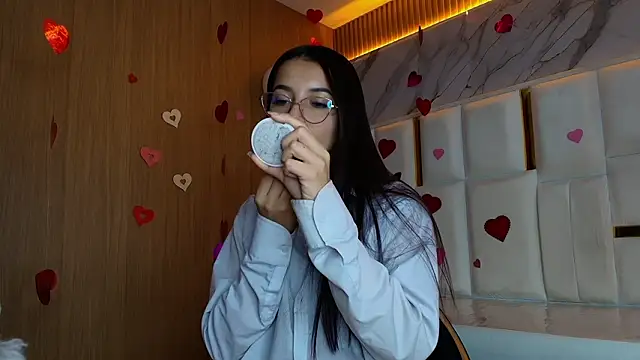 sophiadoll tf online show from February 17, 2026, 3:36 am