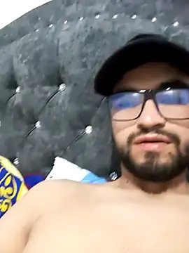 Chrys harris77 online show from October 20, 2025, 2:34 am