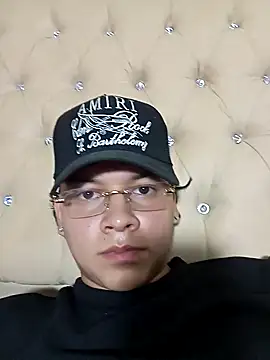 yao-3445 online show from September 19, 2025, 1:18 am