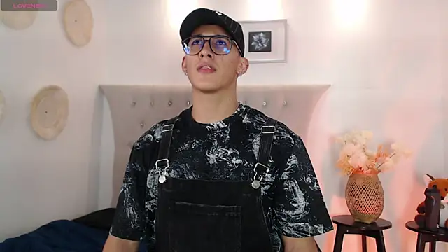 SalvadorFit online show from September 21, 2025, 8:32 pm