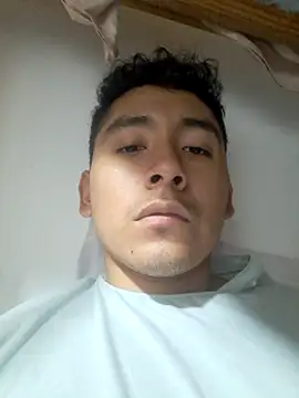 Snapshot of latinbigcock1_ chatting on September 17, 2025, 3:46 pm latinbigcock1 online show from September 17, 2025, 3:46 pm