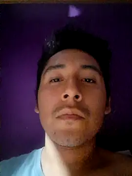 Snapshot of latinbigcock1_ chatting on March 3, 2026, 5:02 am latinbigcock1 online show from March 3, 2026, 5:02 am