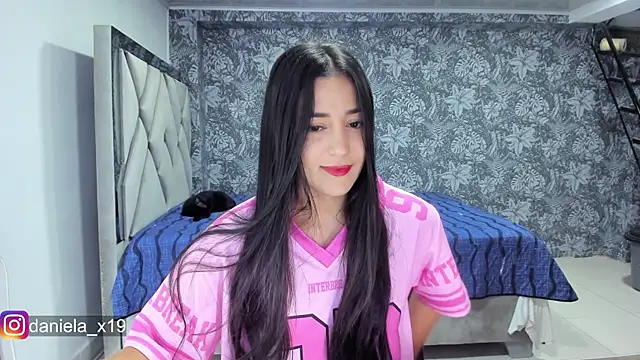 Daniela x19 online show from May 26, 2026, 12:50 am