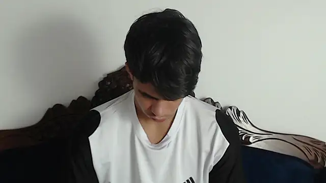 cody pipper  online show from November 5, 2025, 12:16 pm