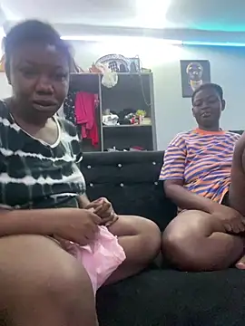 Daavikolovivi online show from November 18, 2025, 9:19 pm