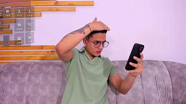 axel vega online show from October 14, 2025, 7:14 pm