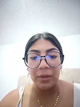 Violettabloom  online show from October 10, 2025, 10:09 pm