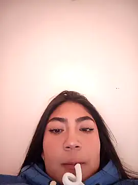 Violettabloom  online show from October 20, 2025, 8:09 pm